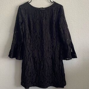 BB Dakota Bell Sleeve Black Lace Dress Size 10 Lined